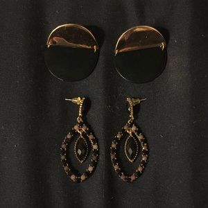 2-set of black and gold earrings